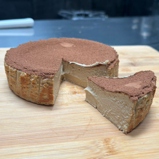 

TIRAMISU CHEESECAKE