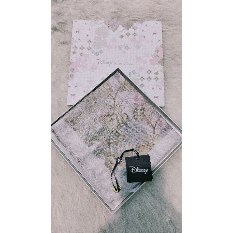 Buttonscarves x Disney