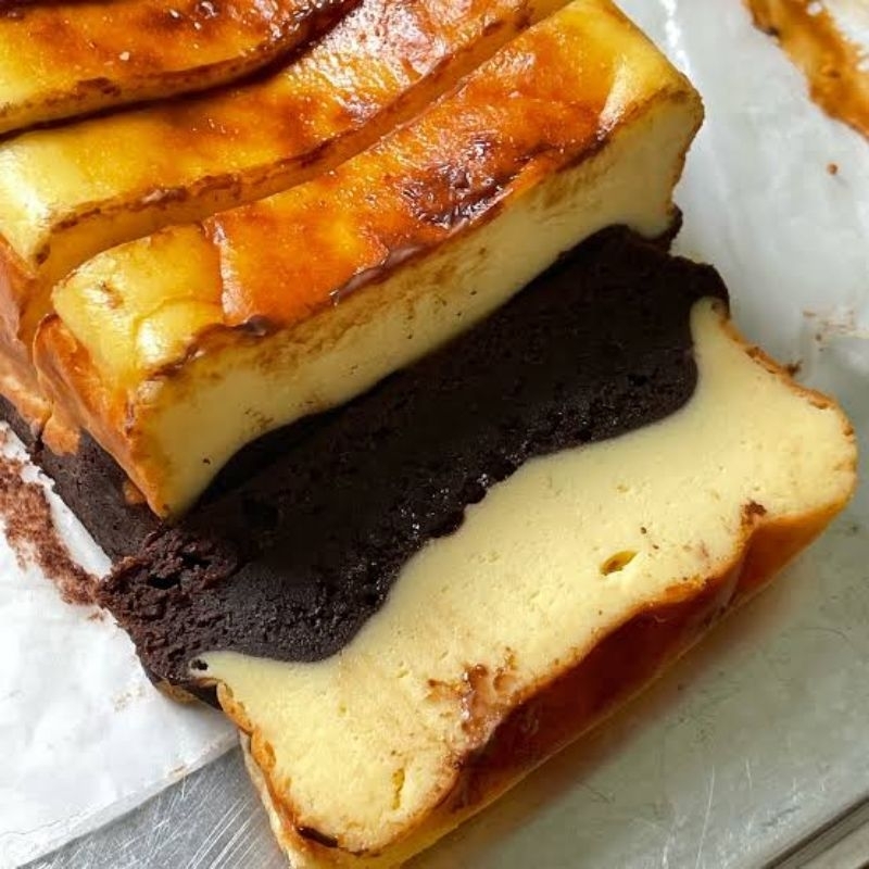 

BURNT CHEESECAKE BROWNIES