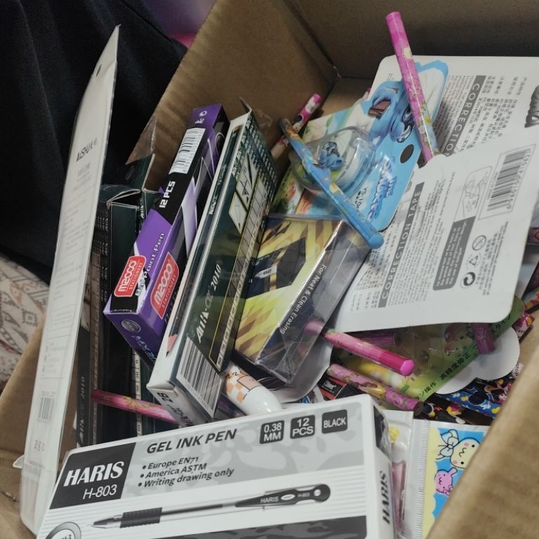

Paketan Alat Tulis Anak RANDOM KODE C2Z2