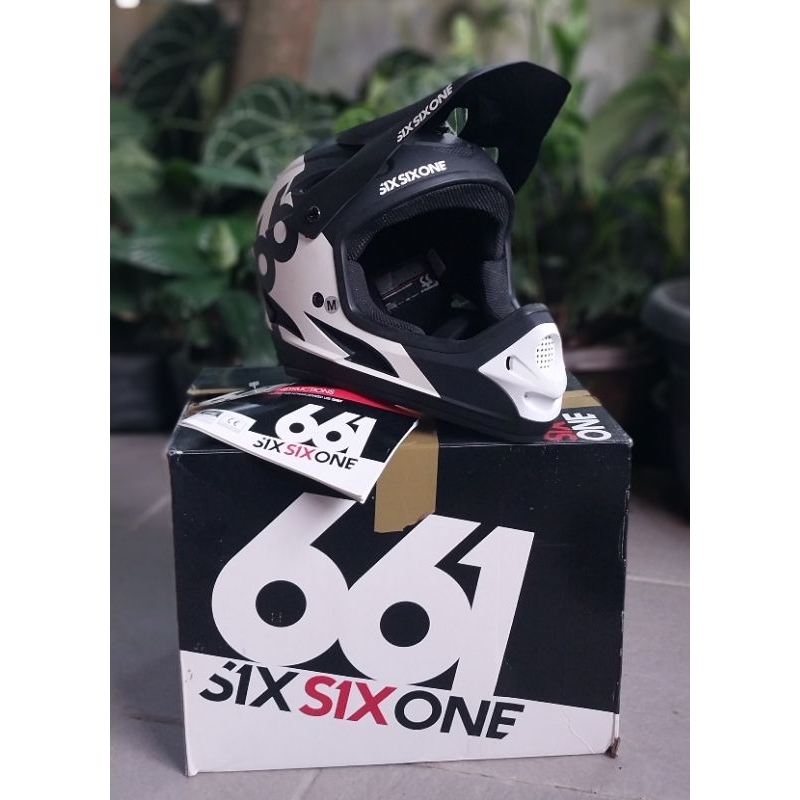 Helm Fullface SixSixOne 661 Comp Size M not Fox Giro
