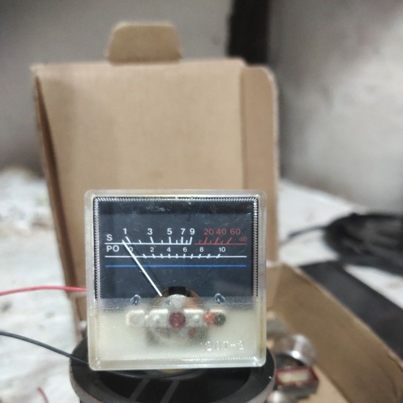 VU SIGNAL METER YAESU 80C