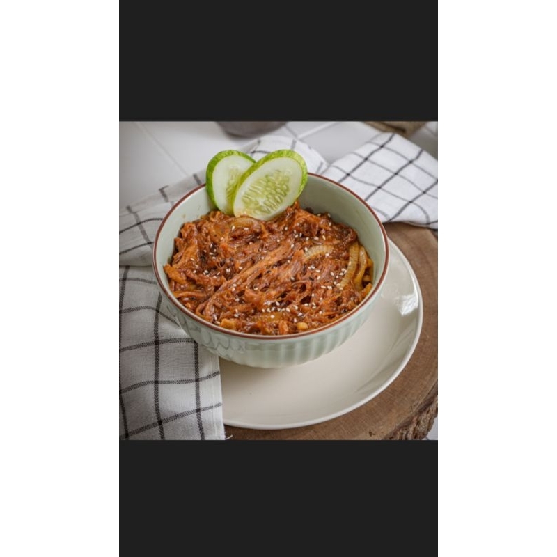 

CRACKLING PULLED PORK 250 GR FAMILY PACK READY TO EAT OR VACUUM FROZEN / Shredded Barbeque Pork/Daging Babi
