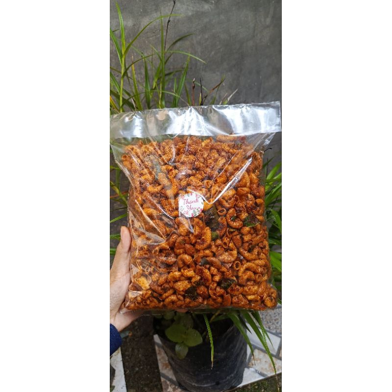 

Makaroni Pedas Daun Jeruk 500gr Makaroni Bantet Makaroni Murah Makaroni bumbu asli