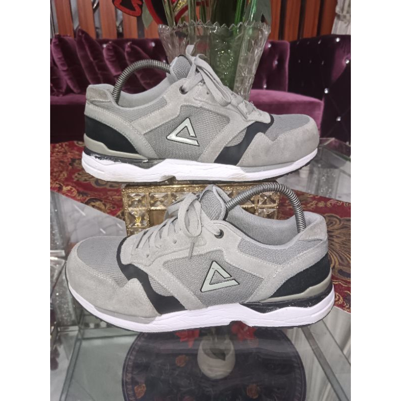 PEAK sepatu Safety Preloved Super brand Internasional 42/26½CM/Elegan Elok Unik dan Kokoh) sangat Su