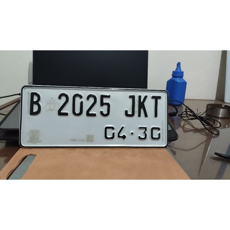 berbahan stiker reflektif plate motor