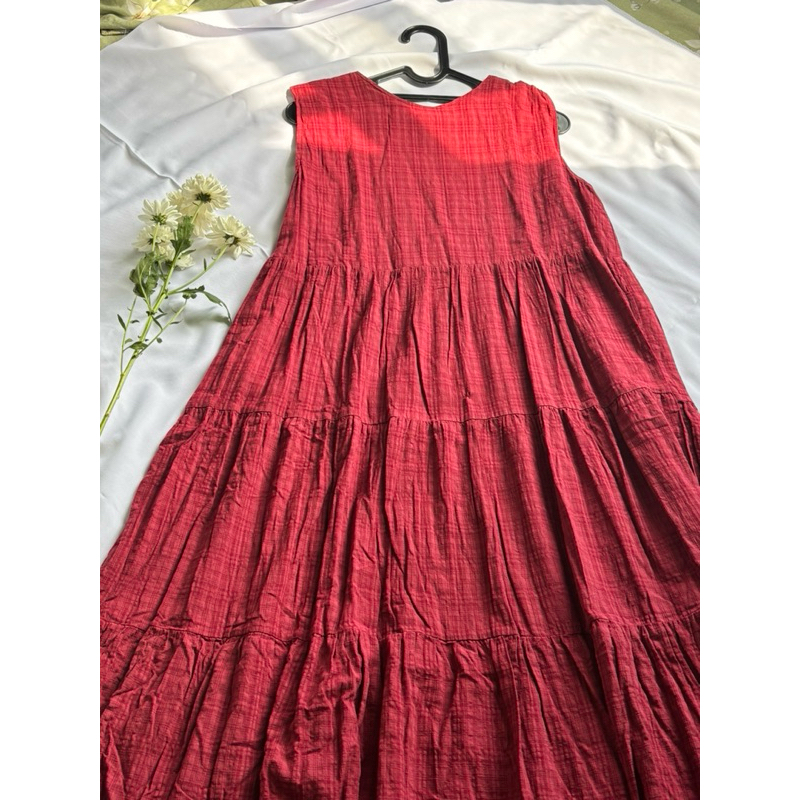 Dress Merah - Simpel & Elegan