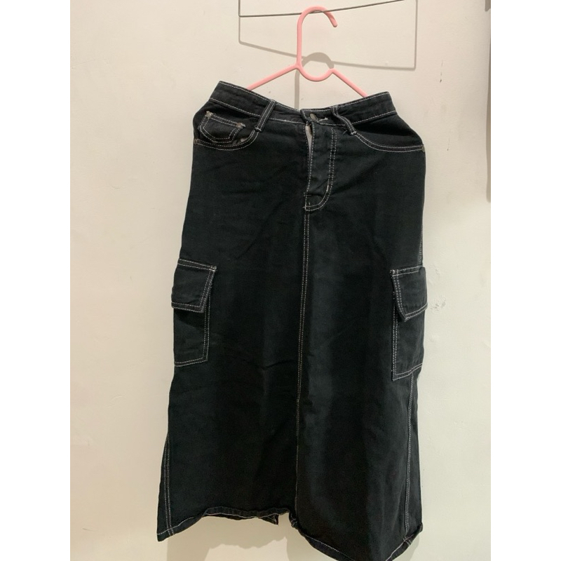 PRELOVED ROK JEANS JINISO WANITA BELAH BELAKANG ROK JEANS SPAN JINISO