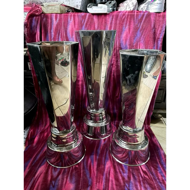 piala sepak bola tropy bahan stenlis
