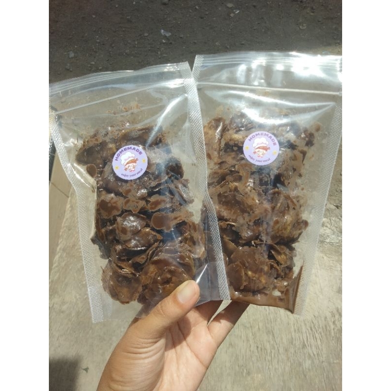 

KERIPIK PISANG COKLAT LUMER DAN RENYAH