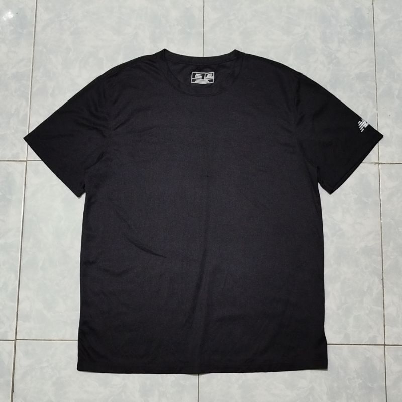 KAOS RUNNING OLAHRAGA DRY FIT NB SIZE L SECOND