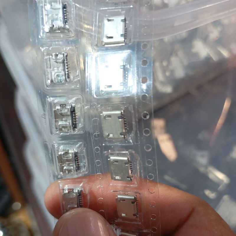 Soket Micro USB Kosongan Bini