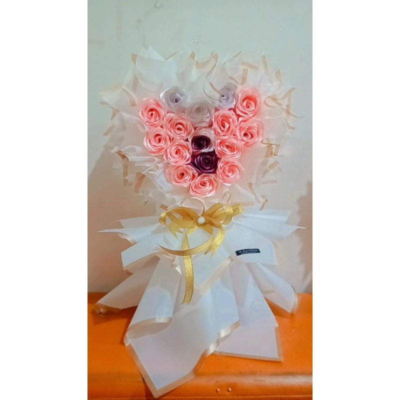 

Bucket Bunga pita satin Wisuda Lamaran Anniversary Ultah Valentine