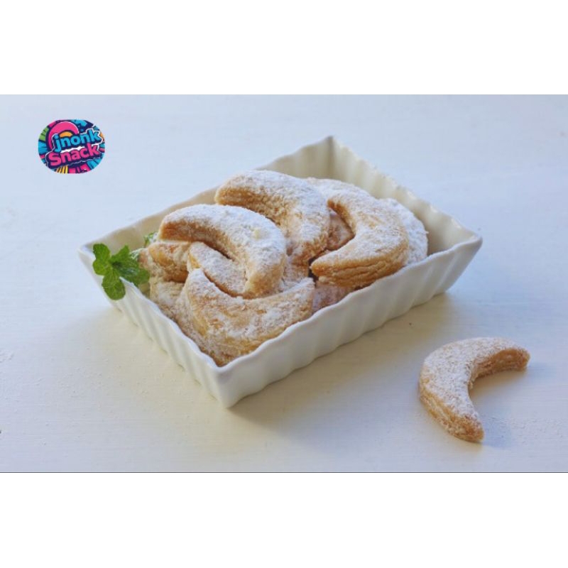

Kue Putri Salju / Kue Kering Putih Salju Isi 350 gram Cemilan Keluarga