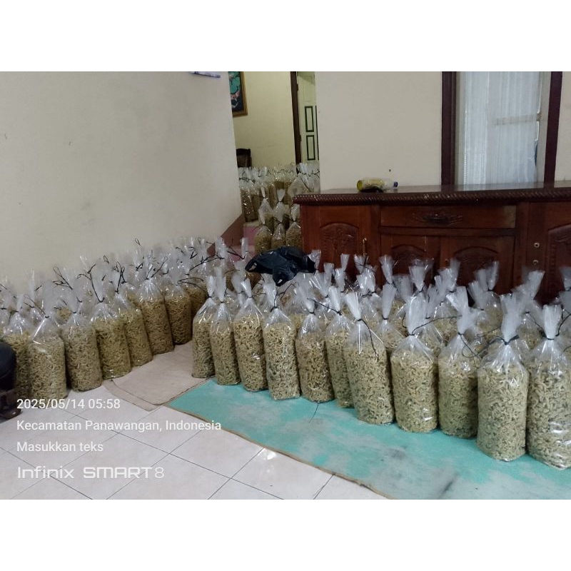 

Keripik usus daun jeruk1 kg/usus krispi daun jeruk 1 kg