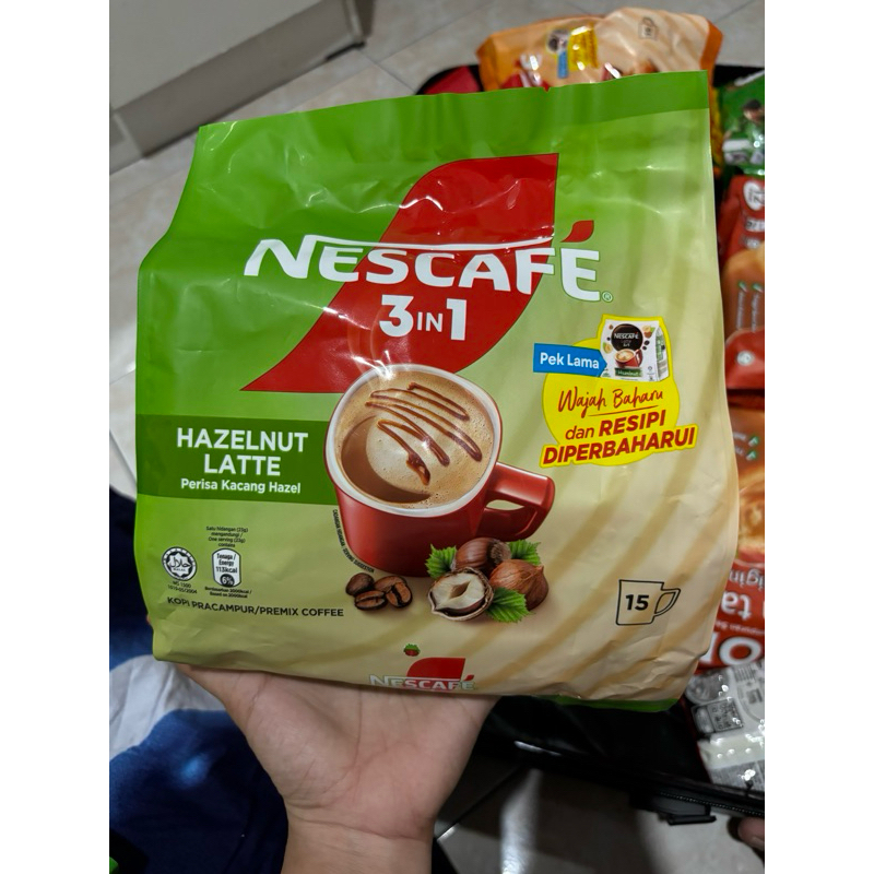

Nescafe malaysia hazelnut latte 3 in 1 isi 15pcs