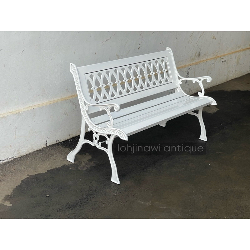 Kursi Taman Besi Panjang tipe Elegan