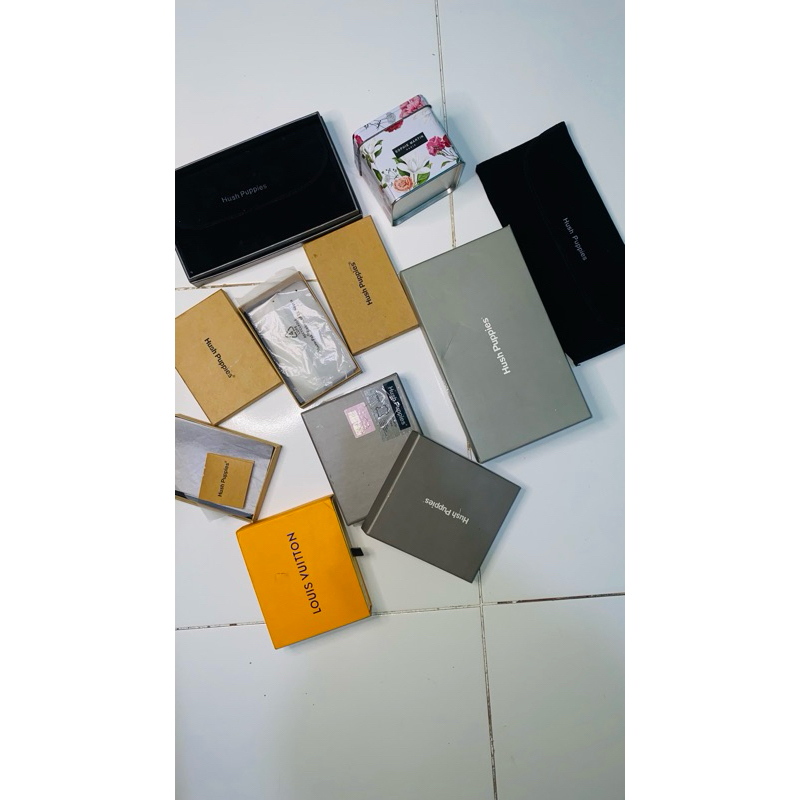 

kotak hush puppies/Lvong/shopemartin dll ori