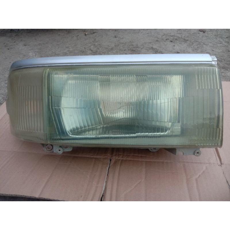 LAMPU DEPAN CARRY FUTURA LAMA HEAD LAMP CARRY FUTURA LAMA LAMPU UTAMA SUZUKI CARRY FUTURA LAMA 1.3 /