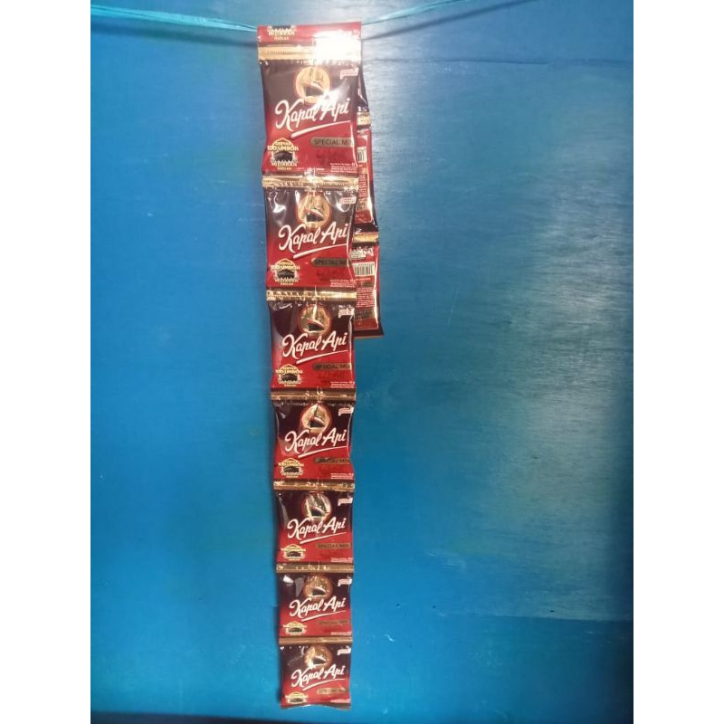 

Kopi Kapal Api Special Mix 23 g 1 Renceng 10 Pcs