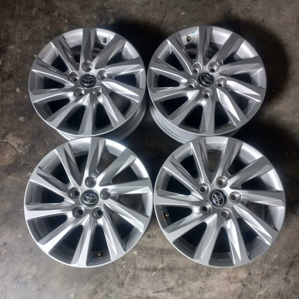 Pelek Copotan Mobil Murah Original Inova Zenix Ring 16 Baut 5x114,3 Silver