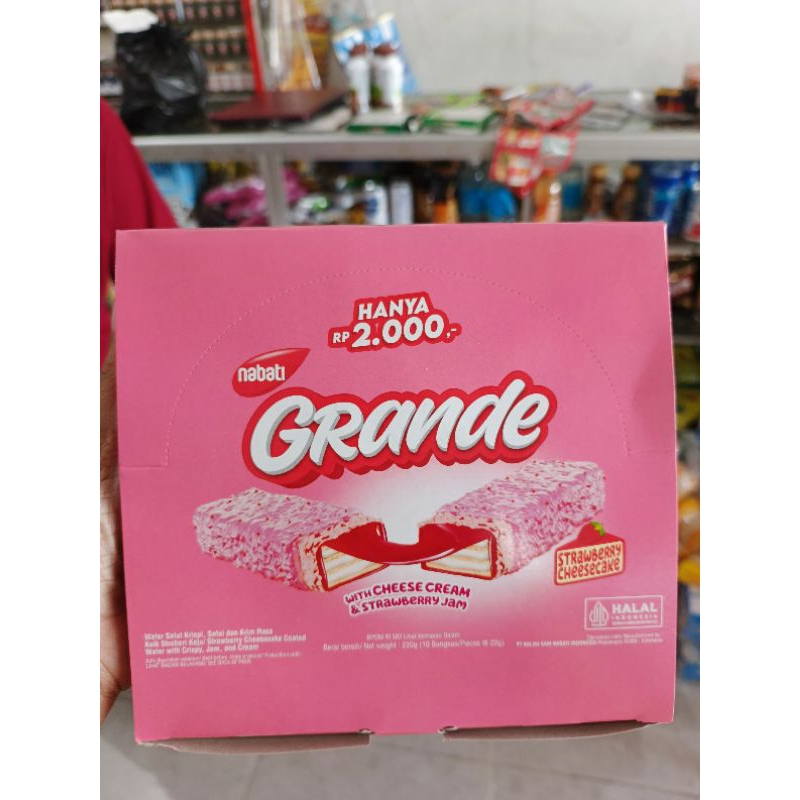 

Nabati grande cheesecake strawberry