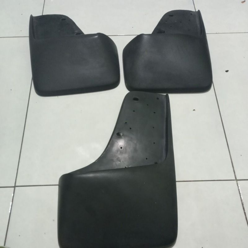 murdguad Nissan Terrano spirit th 2000-2004 orginal Nissan