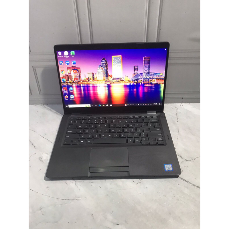 Laptop 2 in 1 Dell Latitude 5300 core i7 gen 8 Touchscreen