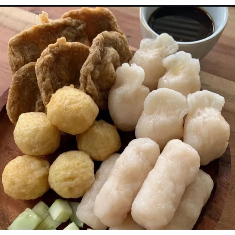 

20PcsPempek khas Palembang. empek empek palembang mix / campur free cuko