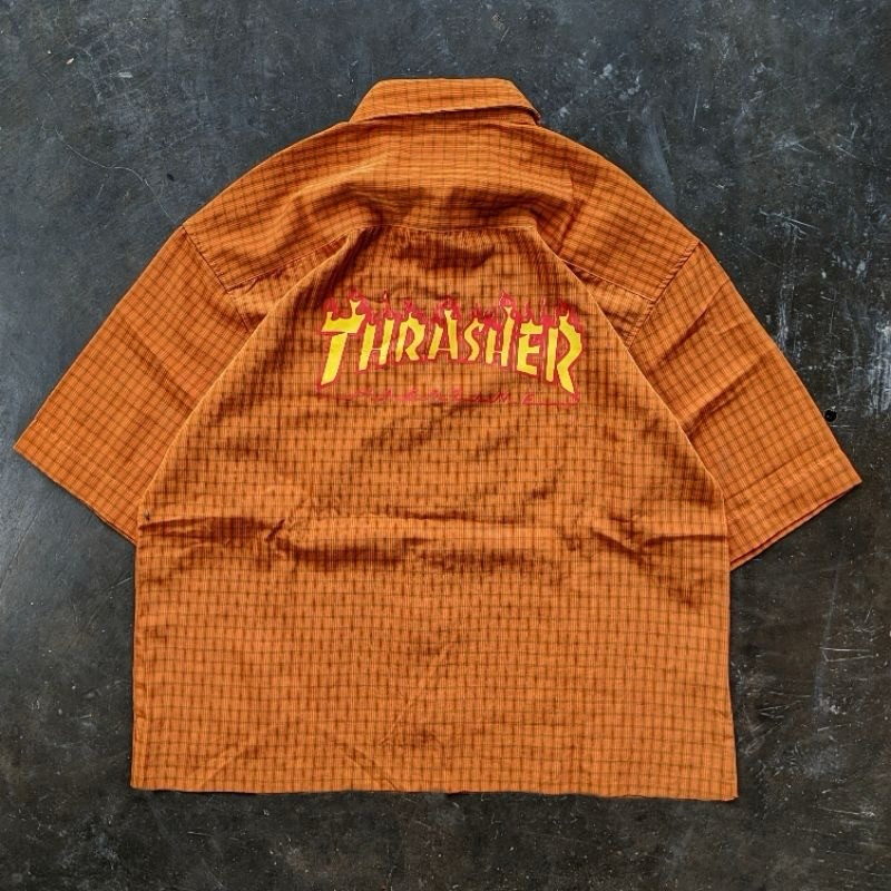 Kemeja Crop Boxy Traser Preloved - Ada minus