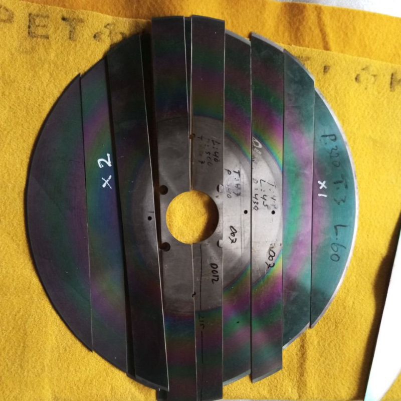 BAHAN GOLOK BAJA HSS D2 PELANGI