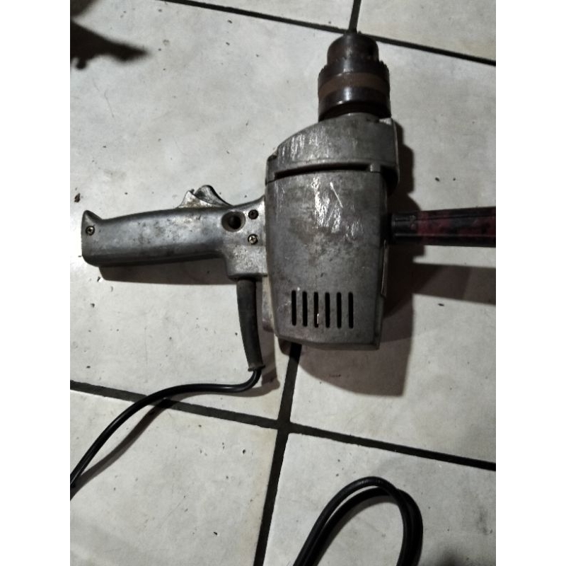 MESIN BOR 16MM MAKITA 6016 50-60HZ NO700MIN 480W KONDISI BEKAS SIAP PAKAI KERJA