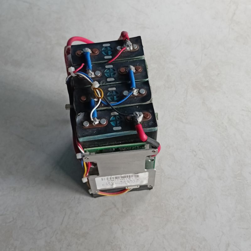 batrai lifepo4 12v 22ah sudah dirakit dengan BMS 50A