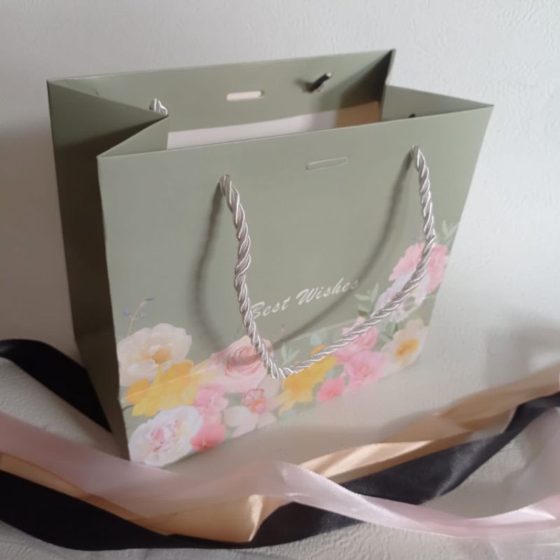 

paperbag import kecil gratis pita | paper bag premium | motif j | paperbag jogja