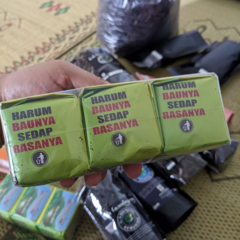 

Teh Kemuning Racik Kemasan 108 Gram Isi 3 Pcs
