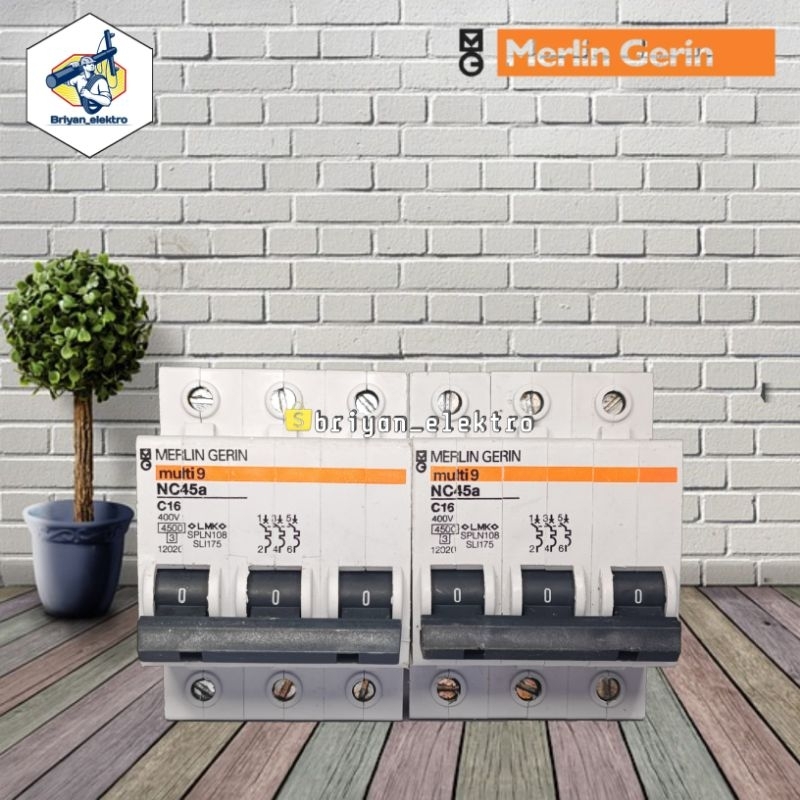 mcb merlin gerin 3phase