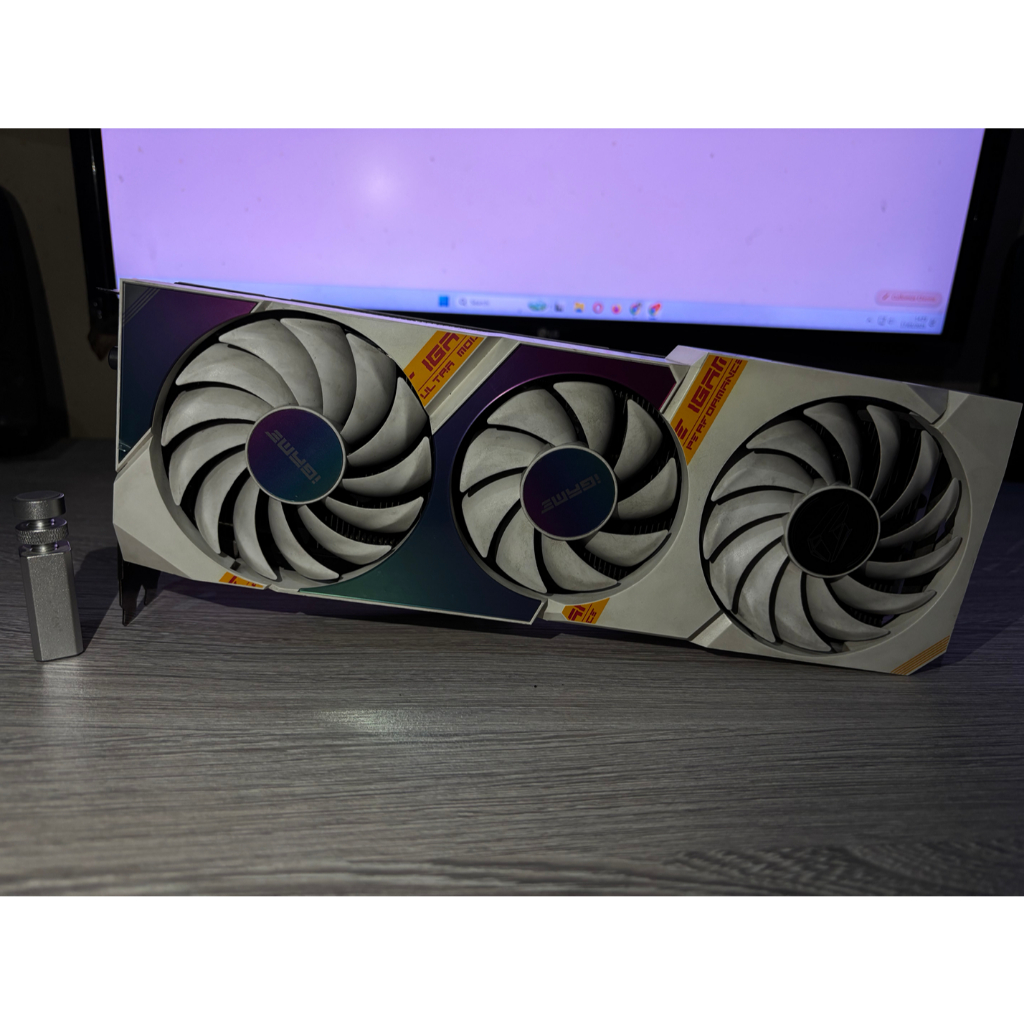 (SECOND) VGA COLORFUL IGAME RTX 3070 ULTRA W OC-V 8GB GDDR6 NVIDIA WARNA PUTIH WHITE
