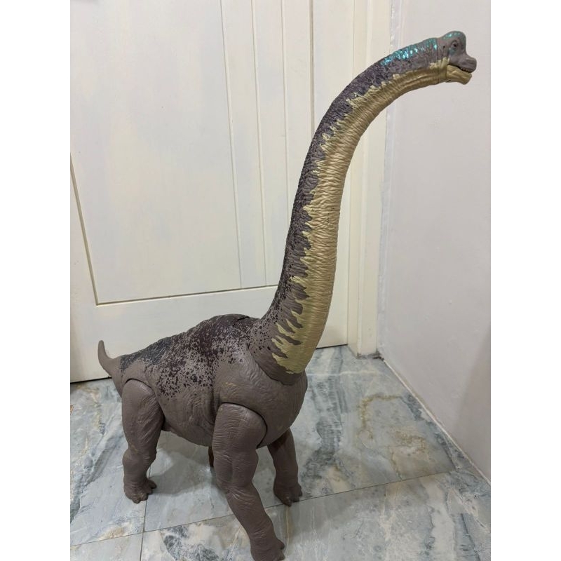 Preloved JURASSIC WORLD DOMINION Legacy Collection Brachiosaurus