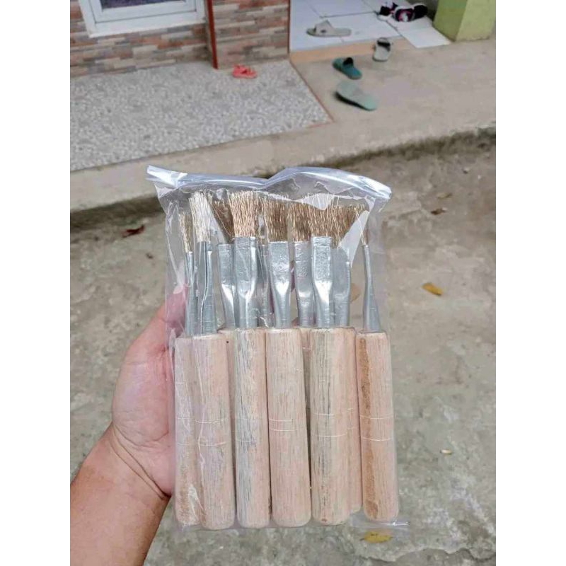 

kuas gagang kayu 1 lusin isi 12 pics