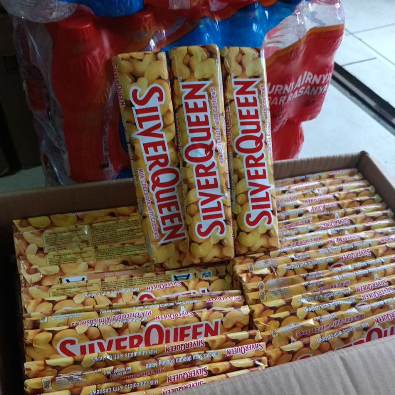 

COKLAT SILVERQUEEN WITH CASHER | MEDE 55 GR BESAR