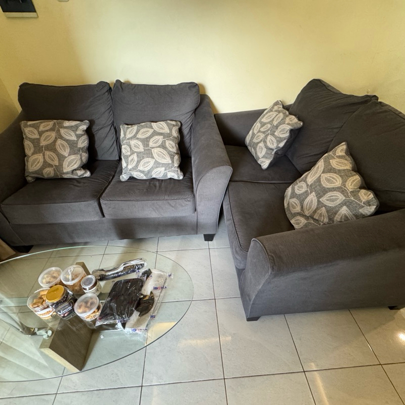 Sofa Tamu ex Informa (Istimewa)