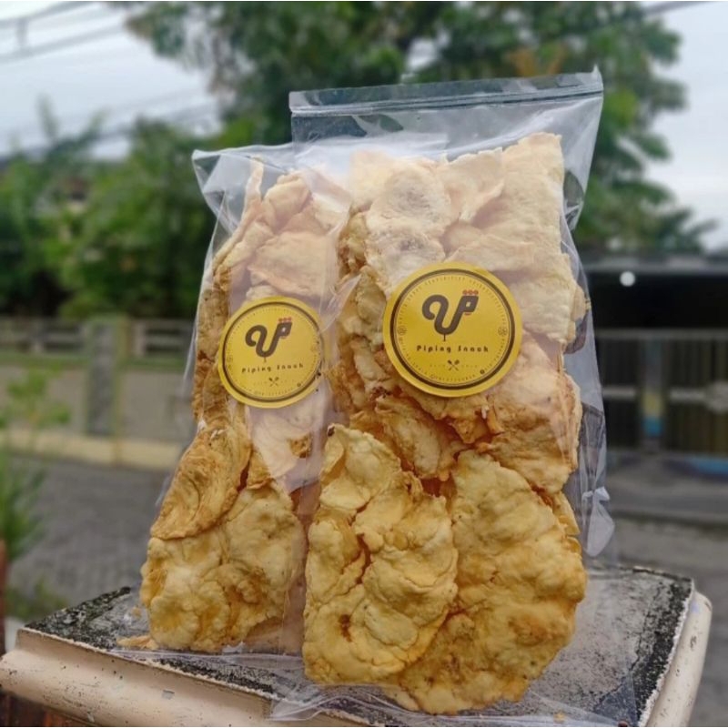 

Emping manis lipat (melinjo) anda pesan langsung digorengkan