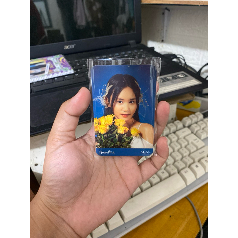 

Photocard PC JKT48 Alya Flower OFC