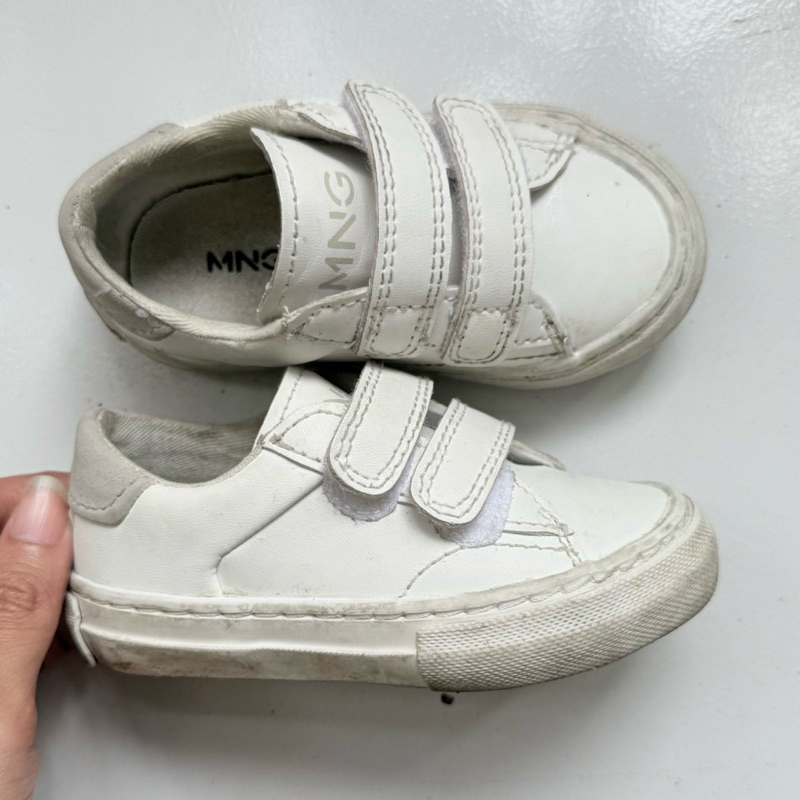 PRELOVED SEPATU MANGO SIZE 21