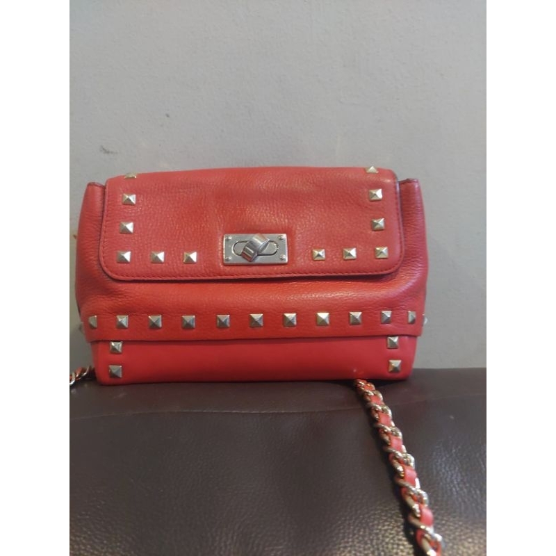 Tas Sling Rantai Gillivo