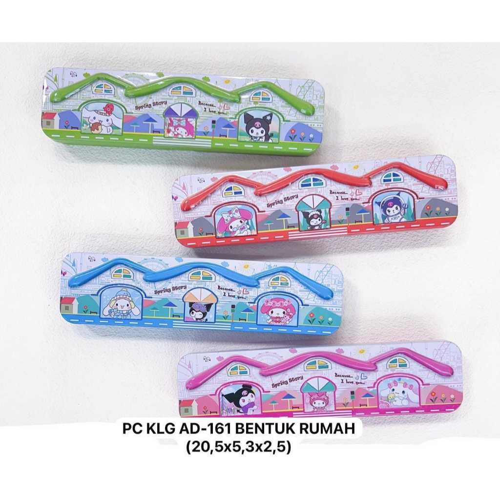 

TEMPAT PENSIL KALENG KOTAK PENCIL motif RUMAH TENDA MINI TEPAK