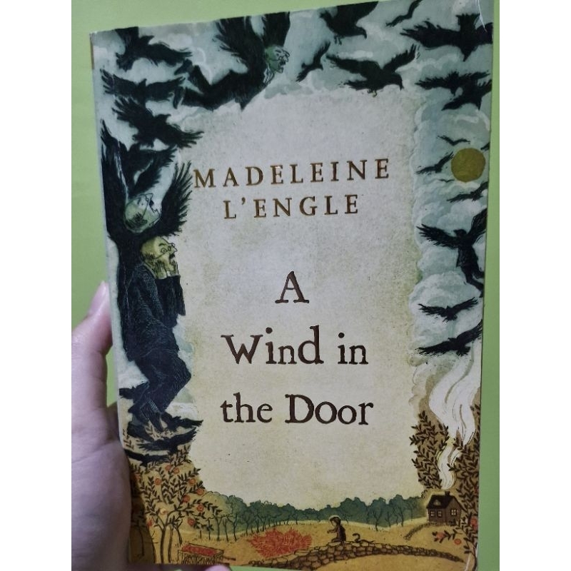 Novel A Wind in the Door by Madeleine L'Engle - Book 2 - English/Preloved/Original