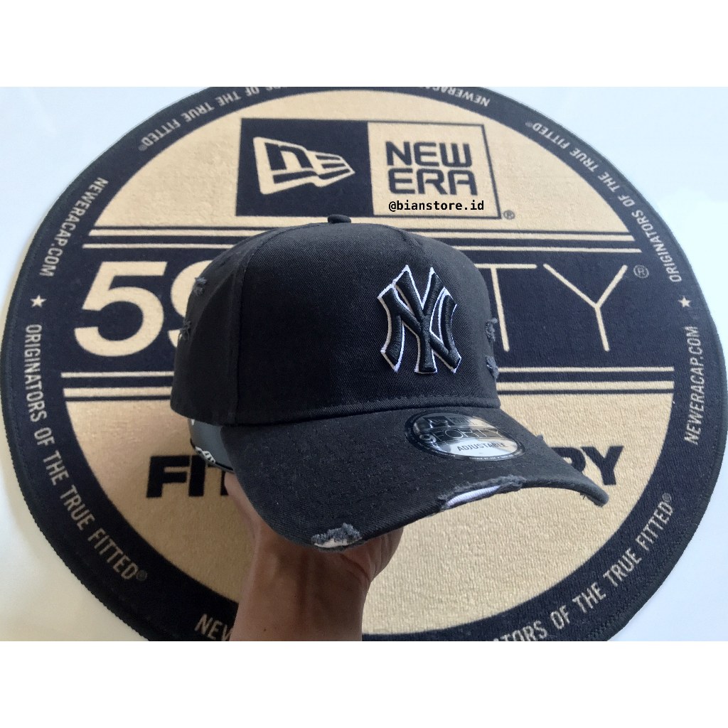 Topi New Era 9Forty A-Frame New York Yankees Destroyed Black/White Cap