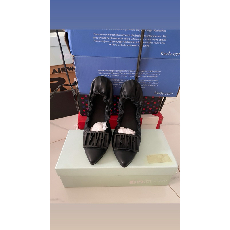 Sepatu Flat / Sepatu EVB