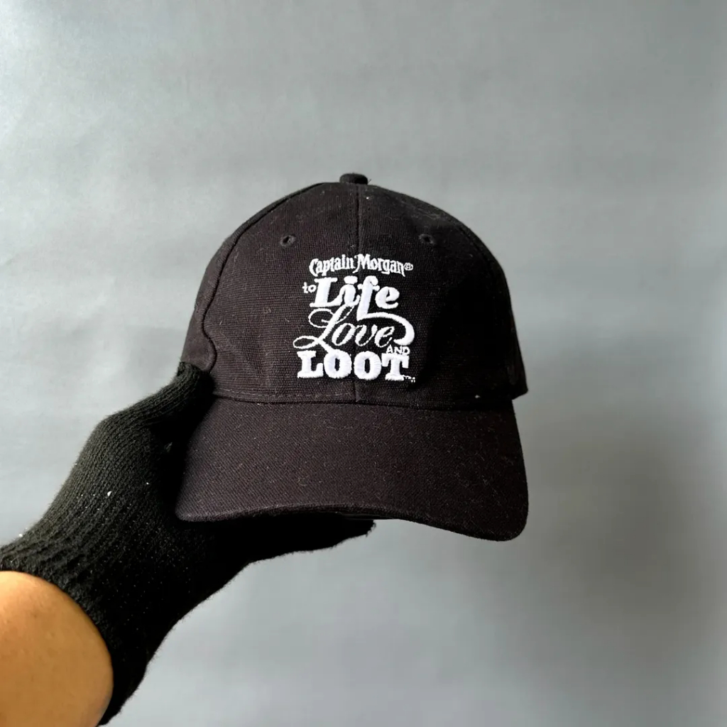 Topi Fitted Baseball Unisex Pria Wanita CAPTAIN MORGAN Hitam